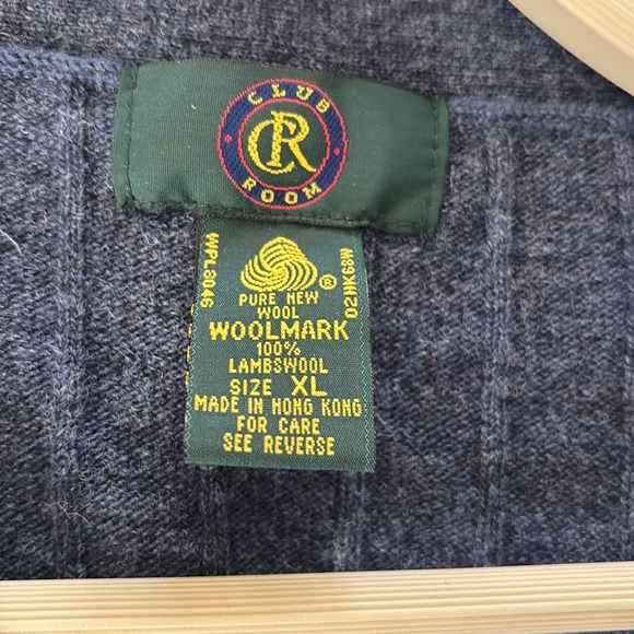 Club Room men’s wool button downn sweater vest - Picture 4 of 5